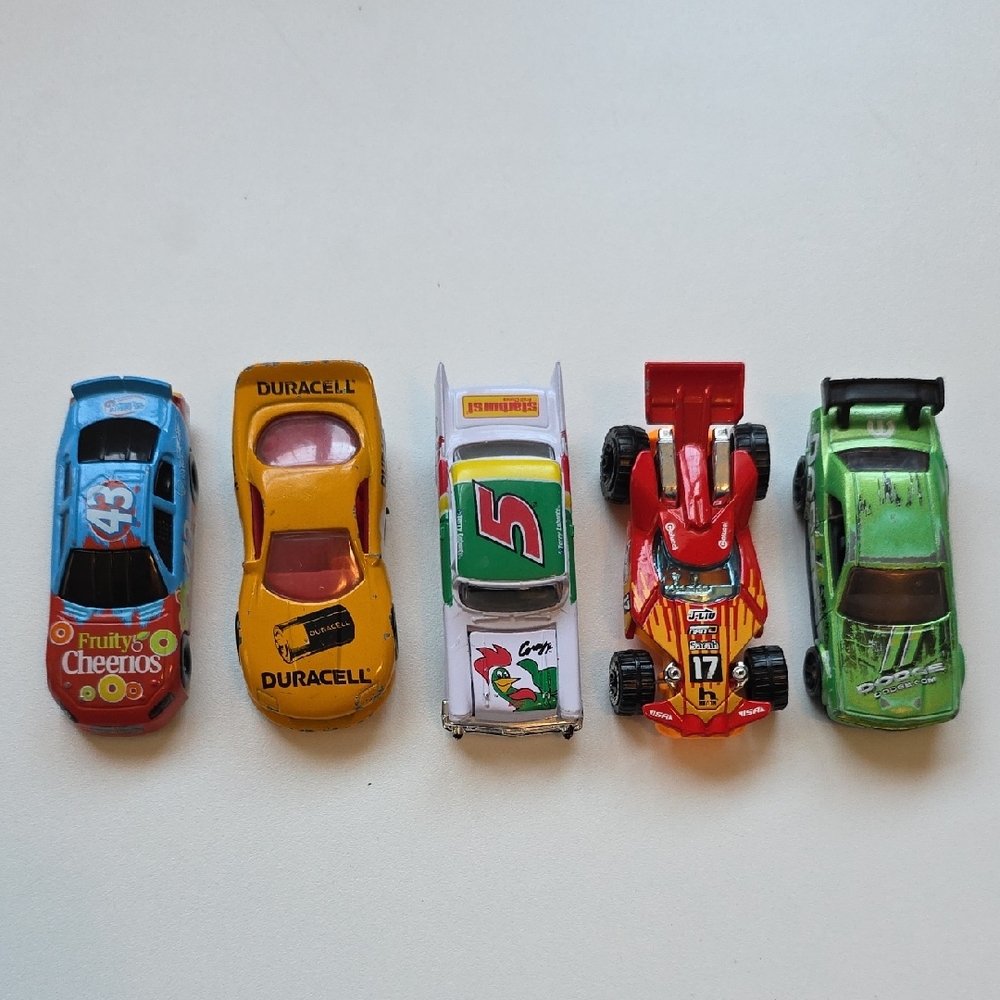 Hot Wheels Race Car Collection - Duracell, Cheerios, Corn Flakes, Dodge, Blade